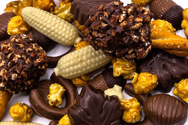 thanksgiving pinata candy stuffing - chocolate covered candies and corn shaped candy